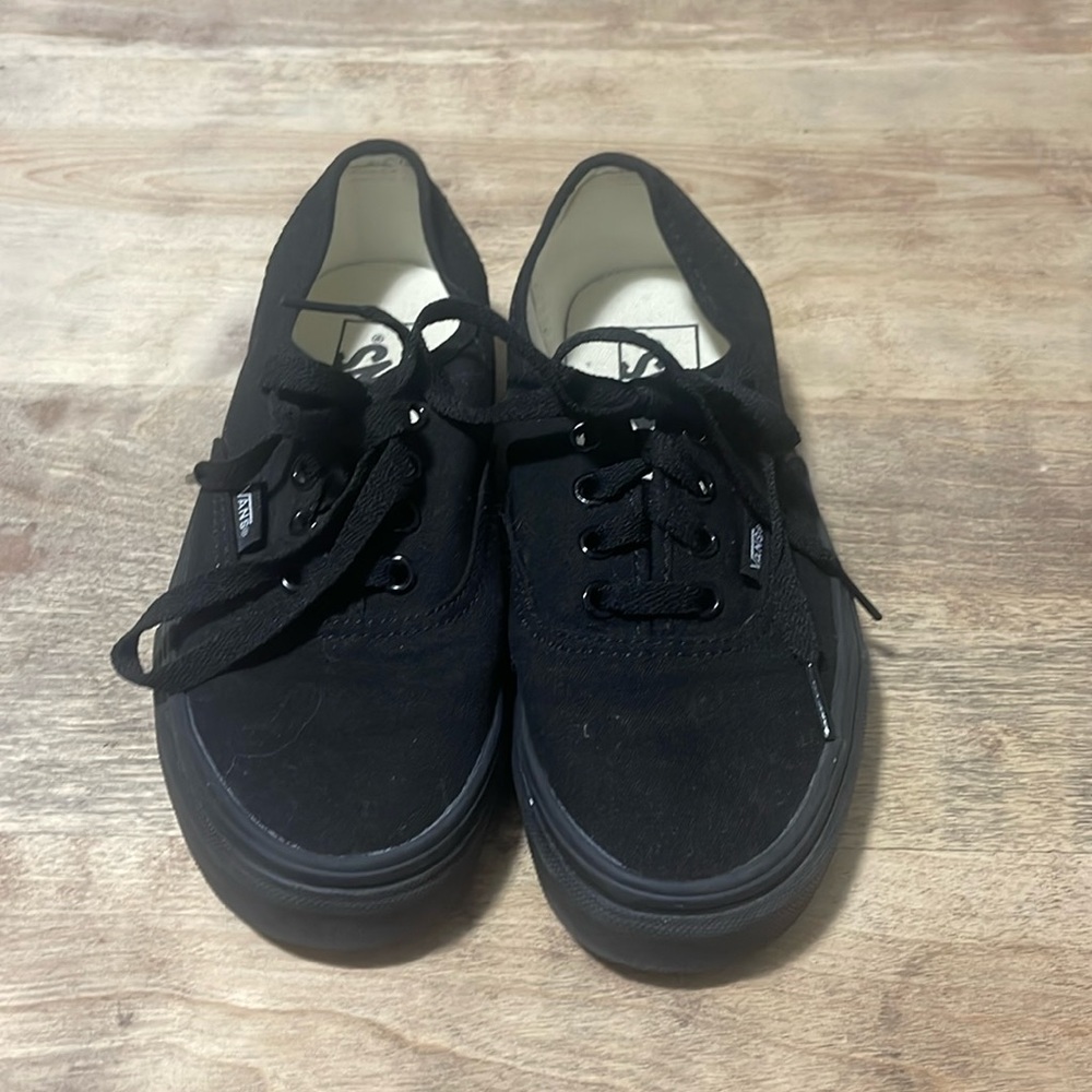 Kids lace up vans